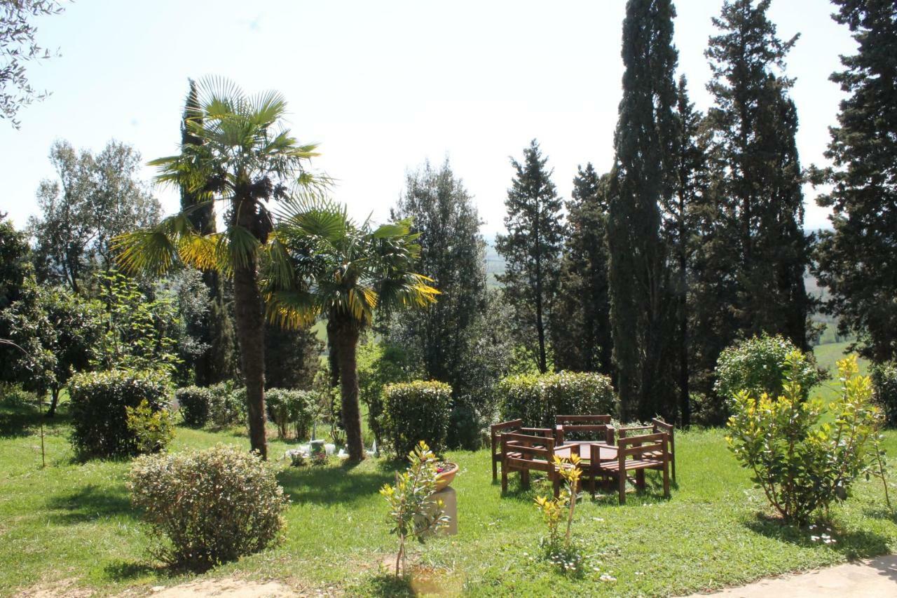 Bb Gli Aristogatti Bed & Breakfast Ghizzano Екстериор снимка
